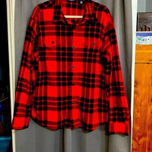 CHAPS MENS SIZE LARGE RED BLACK PLAID FLLECE SHACKET SHIRT JACKET  POCKETS CLEAN